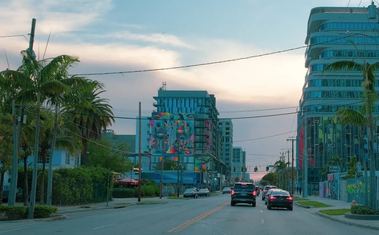 Miami czy jest bezpiecznie? Odkryj niebezpieczne dzielnice i porady